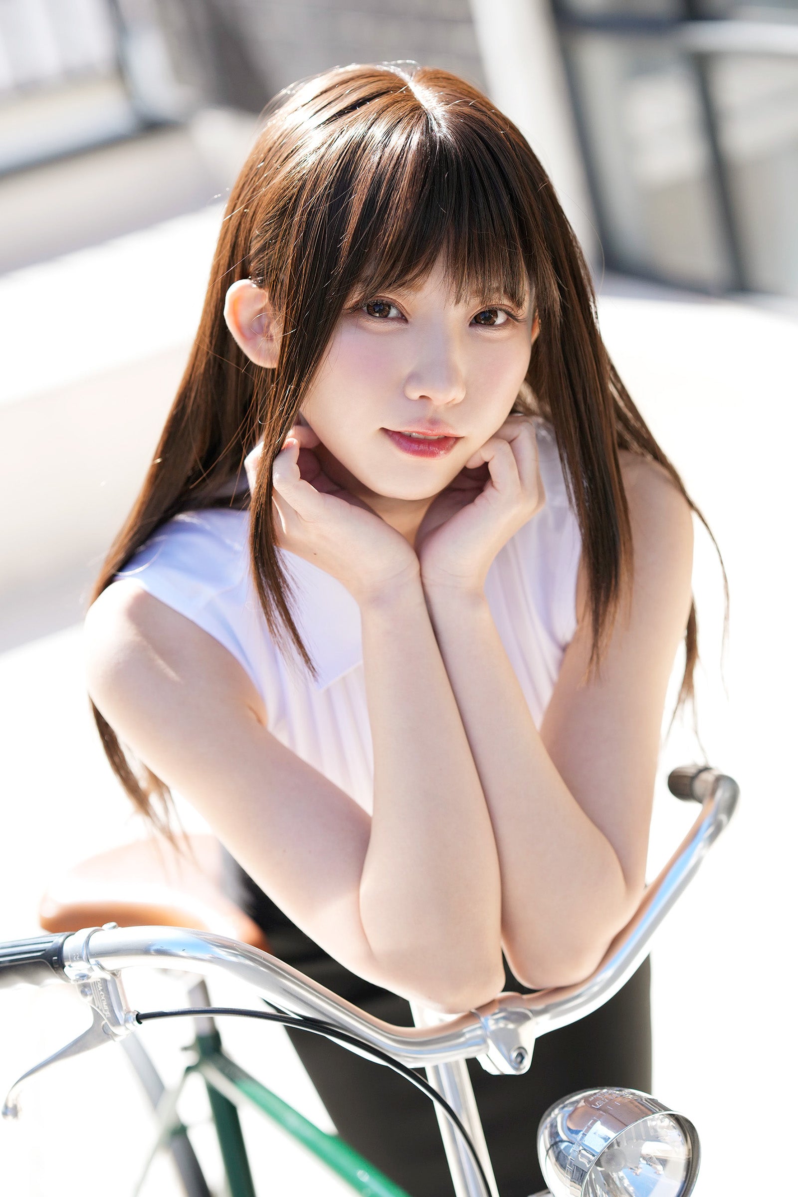 漫画アクションデジタル写真集　えなこ「ルームシェア」